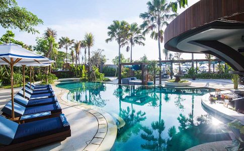 Swim Up Bars